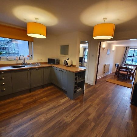 Апартаменты Marina House Уитби Экстерьер фото