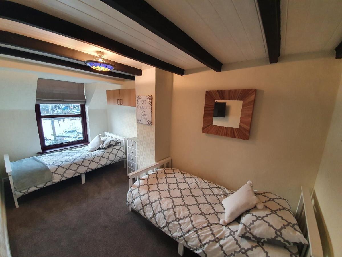 Апартаменты Marina House Уитби Экстерьер фото